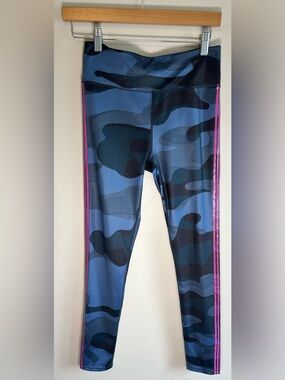 Noli Leggings Womens M Blue Camo Pink Stripes Yoga Pants Athletic